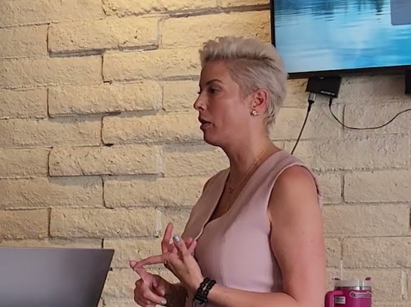 Dr. Amanda Mackoy